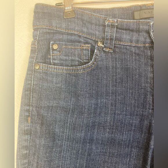 Nine West bootcut straight stretch jeans w/flap fastened back pockets run big - Picture 4 of 13